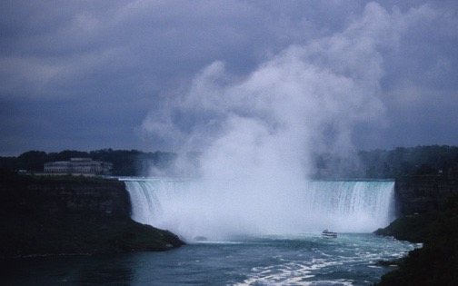 07-06 12 Canadian Falls wiMaid of the Mist III