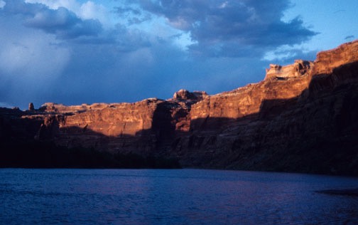 09-94 gr 36 Canyon Wall 2 web